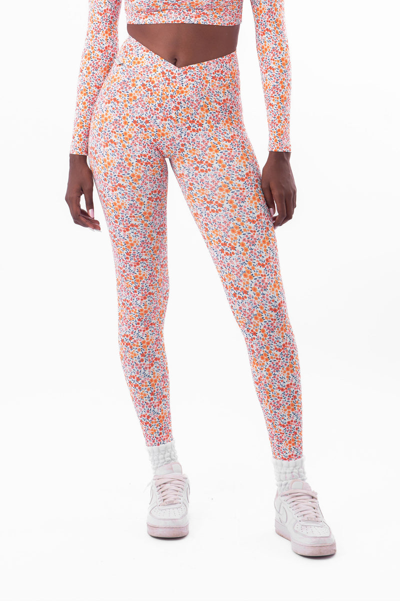 Dahlia V Waist Scrunch Leggings